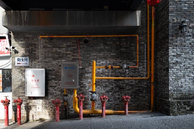 Addressing Home Water Damage: Steps & Solutions